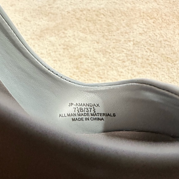 Jessica Simpson, grey open toe platform heels, size 7.5M - Picture 7 of 7